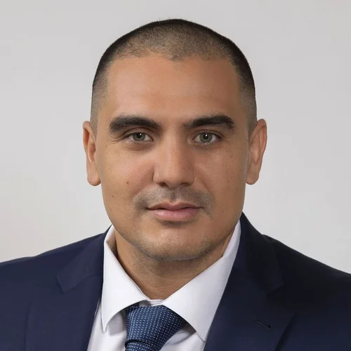 Headshot of Abraham Agiba